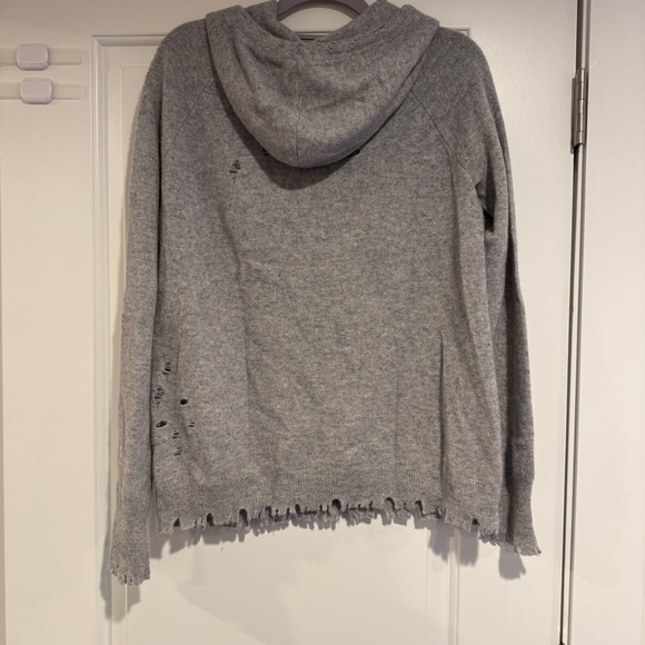 AQUA Gray Distressed 100% Cashmere Hooded Sweater Women's Size L Hoodie - Picture 4 of 5